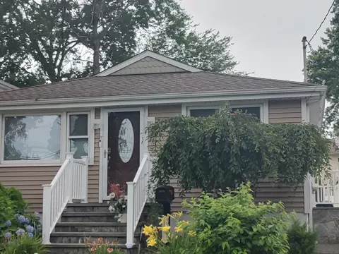 191 Dawson Ave, West Haven, CT 06516