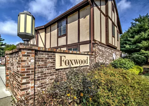 138 Foxwood Close Close #138, Milford, CT 06461