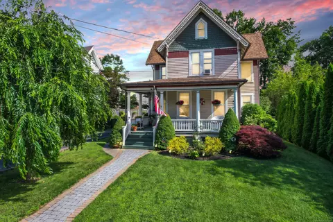 157 High St, Bristol, CT 06010