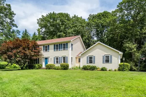 26 Philo Curtis Rd, Sandy Hook, CT 06482