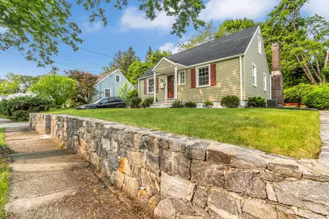 226 Quinn St, Naugatuck, CT 06770