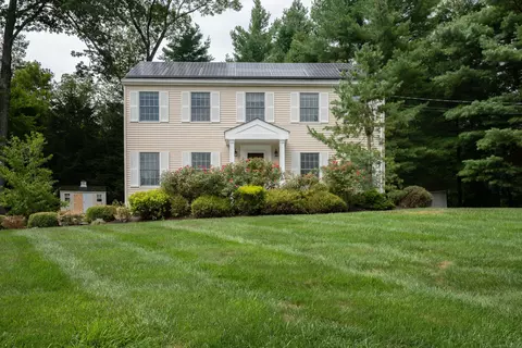 2 Aspen Way # A, Danbury, CT 06811