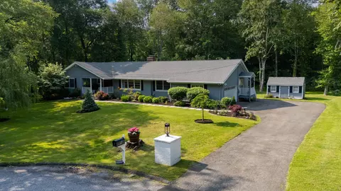 43 Constance Ln, Stamford, CT 06903