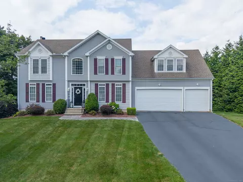23 Falmouth Ct, Middletown, CT 06457