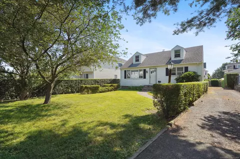 10 Summitt Ave, Norwalk, CT 06854
