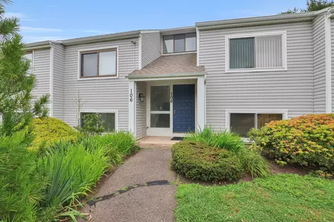 106 Brookwood Dr #D, Rocky Hill, CT 06067