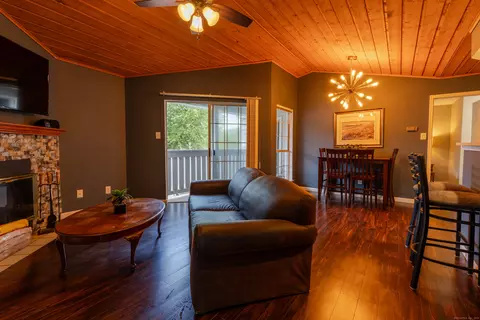 41 Crown Knoll Ct #58, Groton, CT 06340