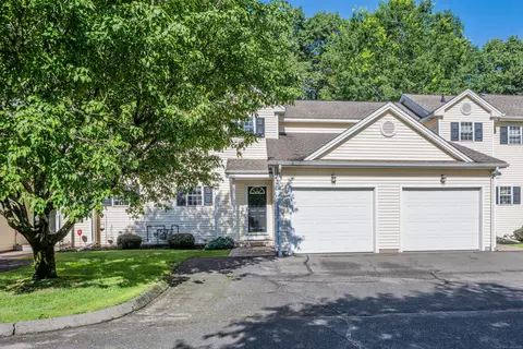 135 New Britain Ave #4, Plainville, CT 06062