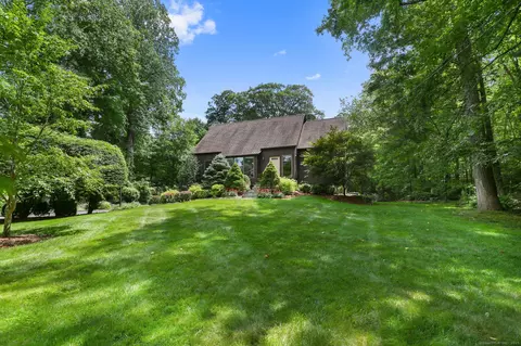 148 Bayberry Hill Rd, Ridgefield, CT 06877