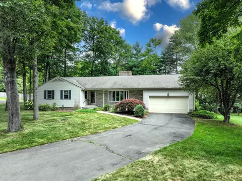 95 Westwood Dr, New Britain, CT 06052