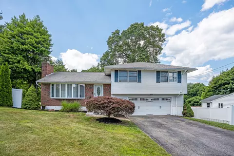 58 Trumbull St, Watertown, CT 06795