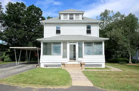 21 Cherry St, Seymour, CT 06483