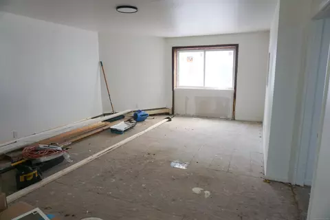 Living - 110 Dickerman St, Hamden, CT 06518 photo 1 of 3