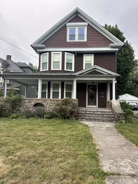 1558 Whitney Ave, Hamden, CT 06517
