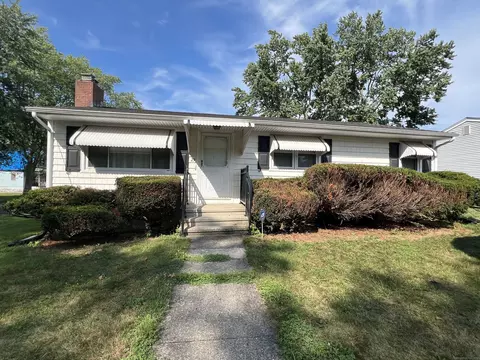 29 Ipswich St, West Haven, CT 06516