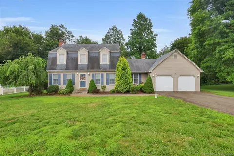 79 Carriage Dr E, Meriden, CT 06450