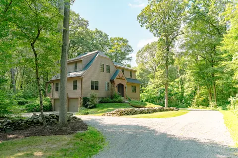 159 E Litchfield Rd, Litchfield, CT 06759