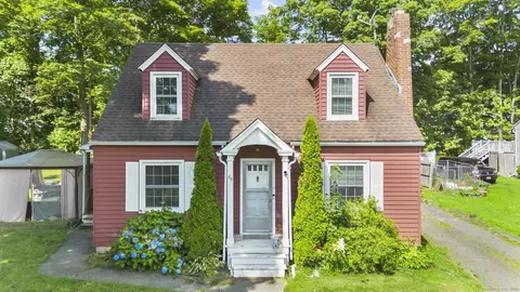 86 Colorado Ave N, Torrington, CT 06790