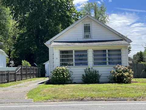 32 Brainard Rd, Enfield, CT 06082