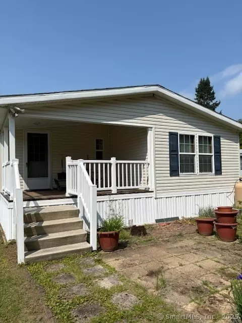 204 G St, Groton, CT 06340