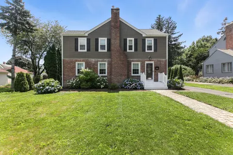 15 Onlook Rd, Wethersfield, CT 06109