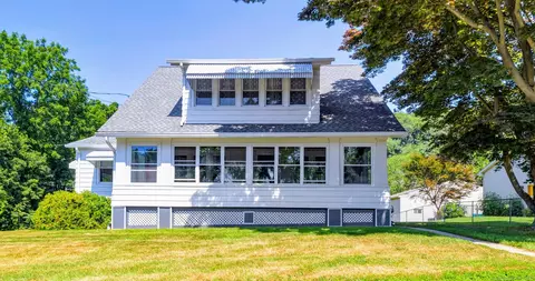 8 Homestead Ave, Derby, CT 06418