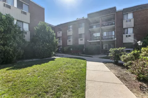 958 High Path Rd #958, Windsor, CT 06095