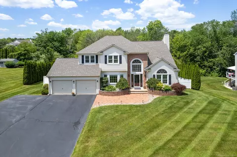 314 Whitewood Dr, Rocky Hill, CT 06067