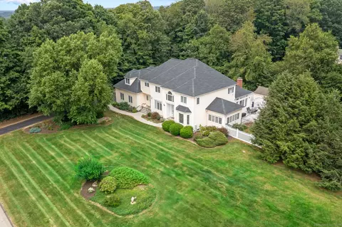 31 Deer Meadow Ln, Hebron, CT 06248