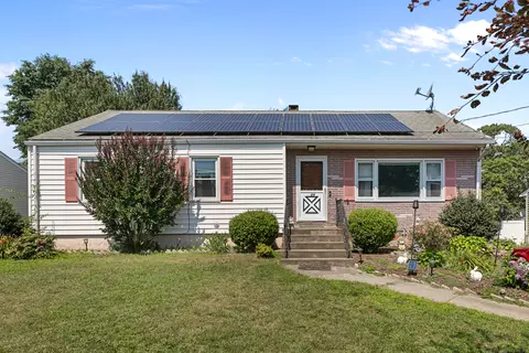 24 N Coe Ln, Ansonia, CT 06401