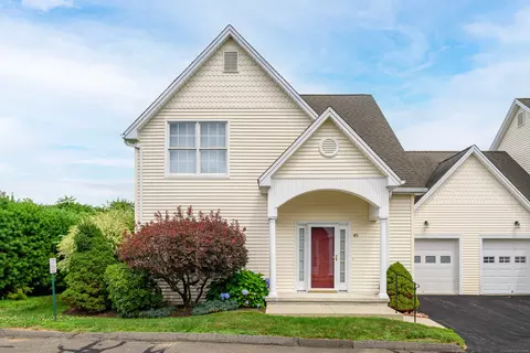 45 Heron View Rd #45, New Fairfield, CT 06812