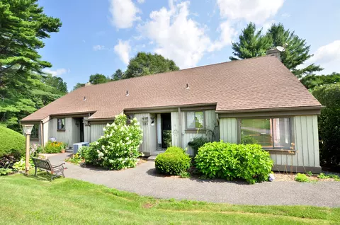 621 Heritage Vlg #B, Southbury, CT 06488