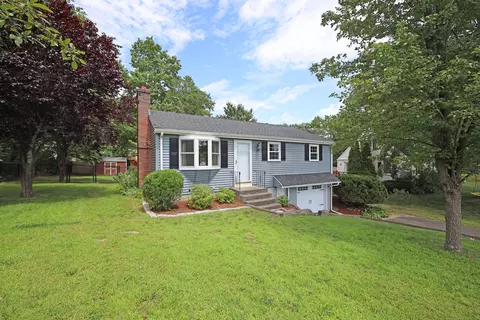 138 Griffin Rd, Suffield, CT 06093