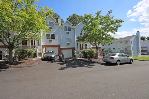 925 Oronoke Rd #18K, Waterbury, CT 06708