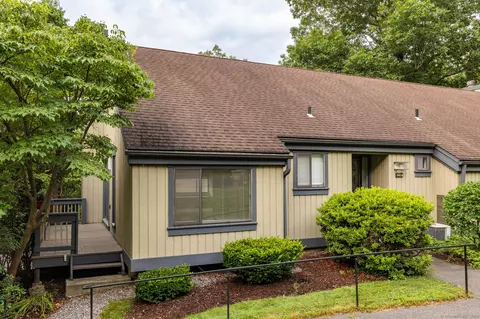 843 Heritage Vlg #A, Southbury, CT 06488