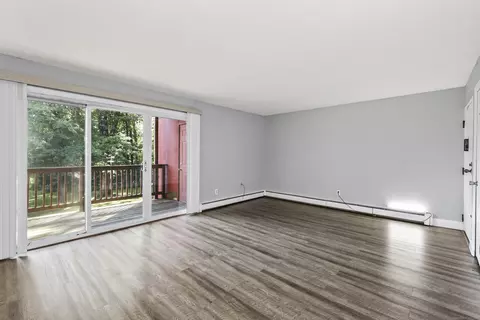 1109 Waterbury Rd #1A, Cheshire, CT 06410