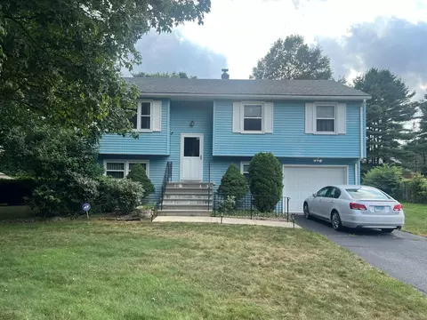76 Hartz Ln, East Hartford, CT 06118