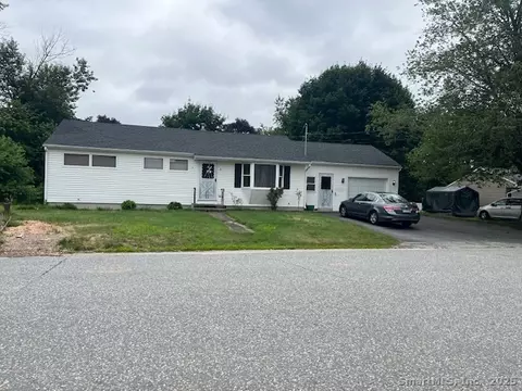 8 Claudia Ave, Brooklyn, CT 06234