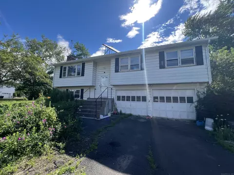 80 Kenwood Rd, Meriden, CT 06450