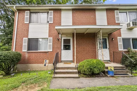 273 Queen St #13F, Southington, CT 06489