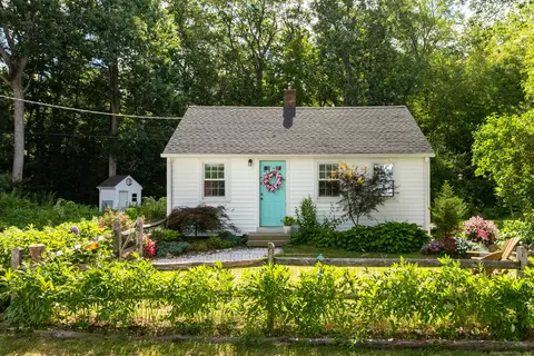 14 N Church Rd, Granby, CT 06035