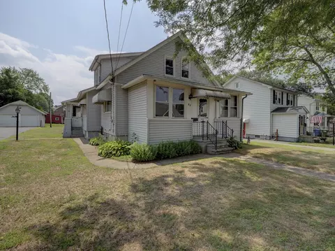53 High St, Wallingford, CT 06492