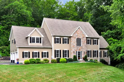 53 Castlerock Ln, Bolton, CT 06043