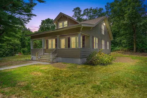 122 Lovers Ln, Windham, CT 06280 photo 1