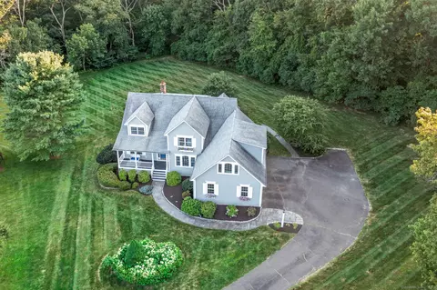 290 Imperial Dr, Glastonbury, CT 06033