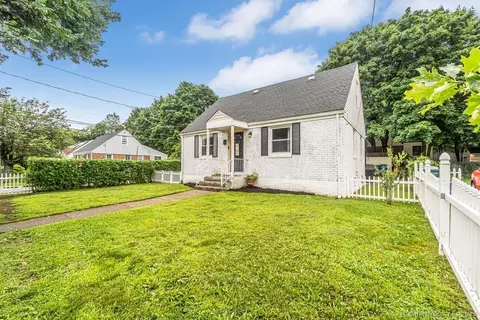 250 Augur St, Hamden, CT 06517