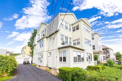 15 Dover St, Hartford, CT 06114