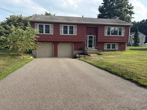 34 Kelly Crest Rd, Branford, CT 06405