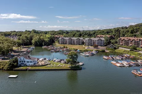 10 Hayestown Rd #4-27, Danbury, CT 06811
