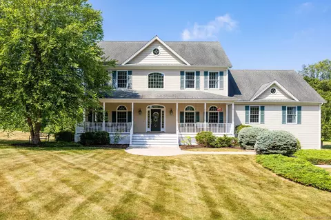 75 Burgess Rd, Morris, CT 06763